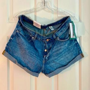H&M Women’s Boyfriend Shorts Regular Waist